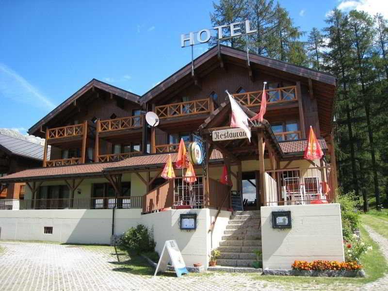 אוברוואלד Hotel Alpenhof מראה חיצוני תמונה