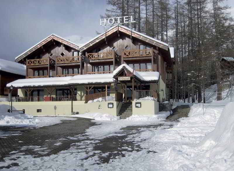 אוברוואלד Hotel Alpenhof מראה חיצוני תמונה