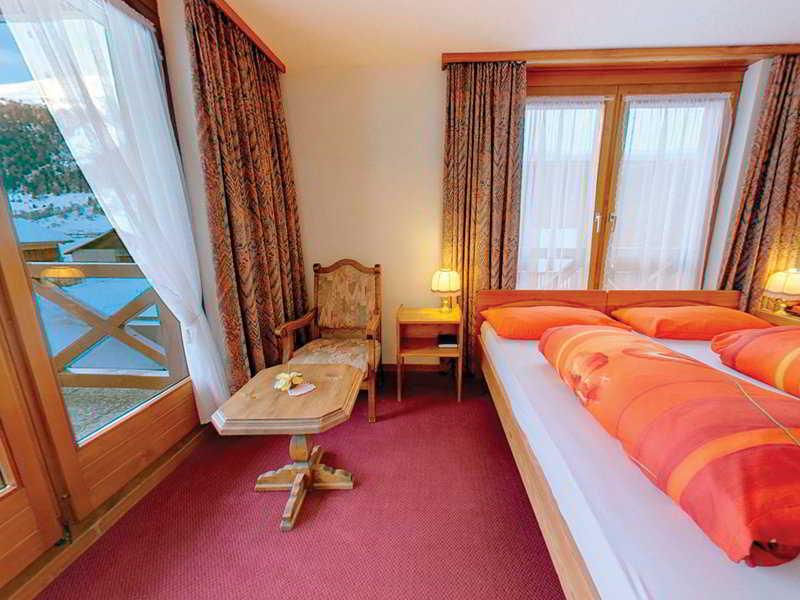 אוברוואלד Hotel Alpenhof מראה חיצוני תמונה
