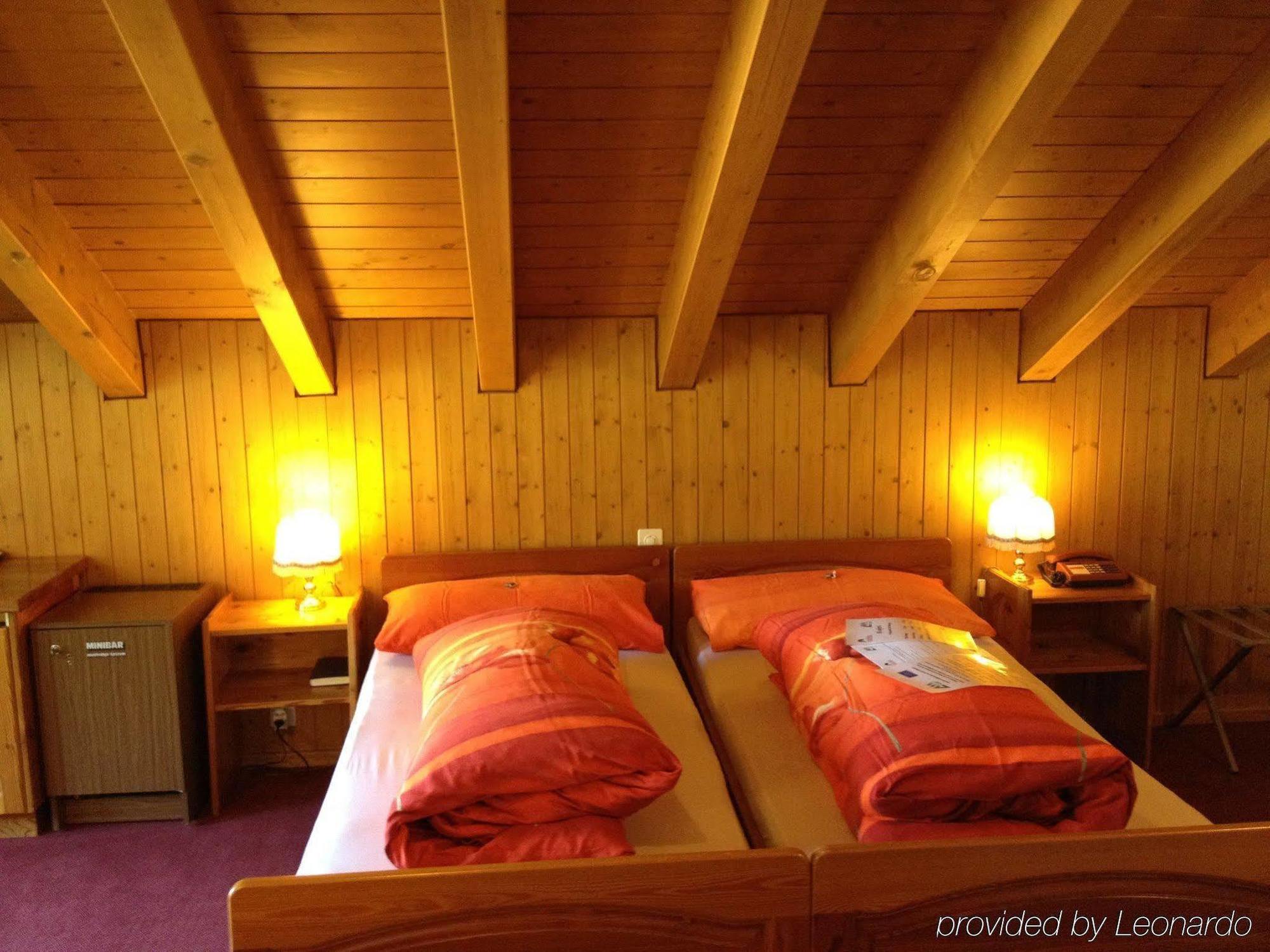 אוברוואלד Hotel Alpenhof מראה חיצוני תמונה